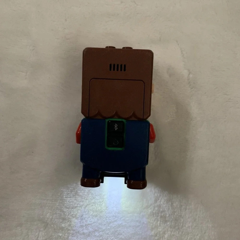 LEGO Super Mario Interactive Luigi Figure from Set 71387 - Missing Hat & Buttons - Picture 9 of 13